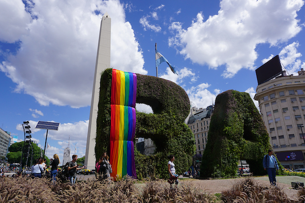 Navigating Race, Gender, Class, and Nationality in Buenos Aires