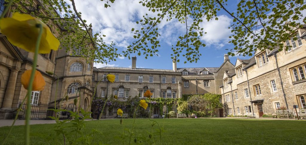 Study Abroad in England – University of Oxford, Hertford College ...