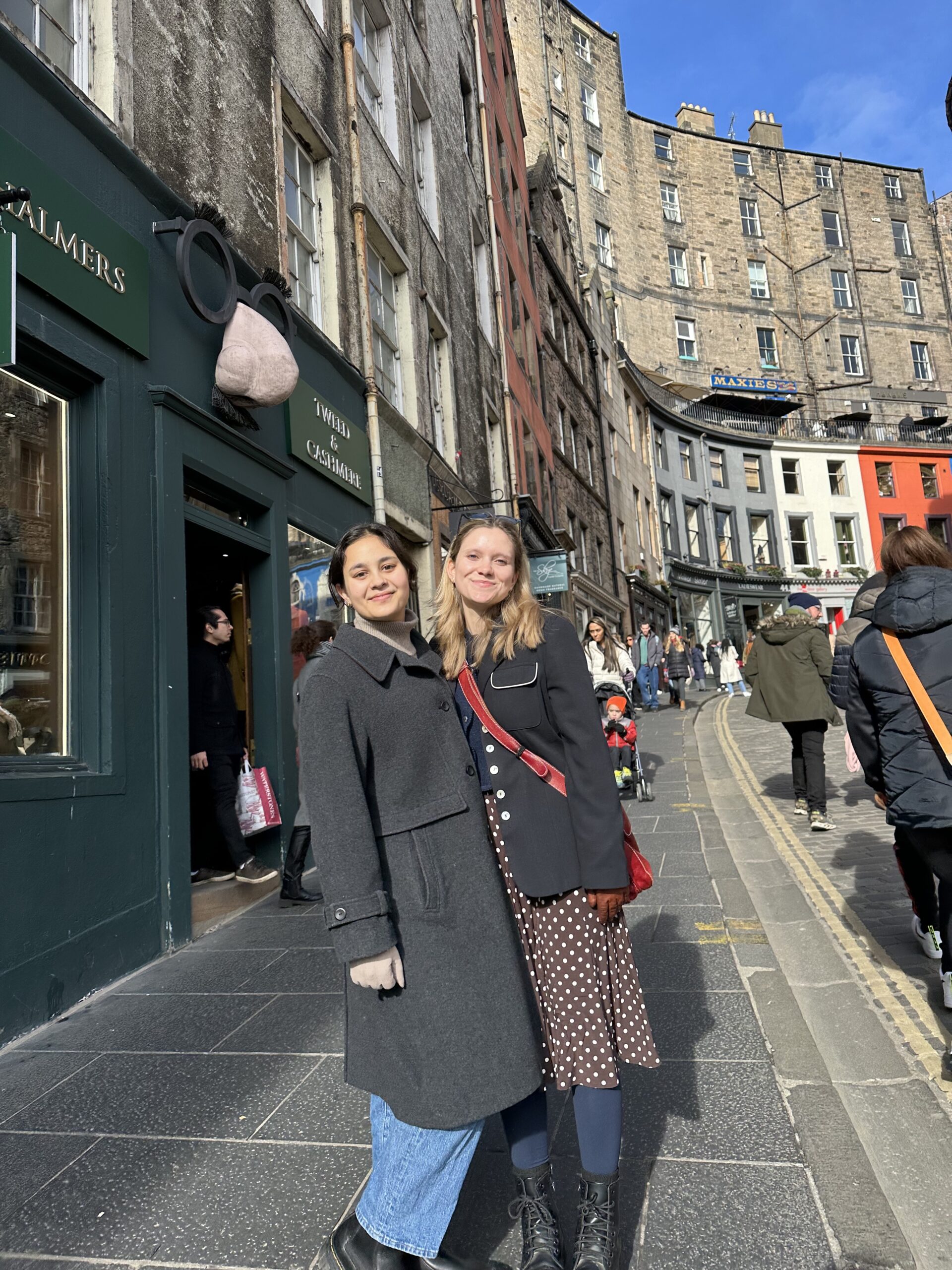 Education Outside of the Classroom: Exploring the City of Edinburgh for Free
